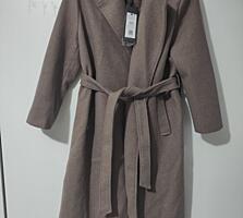 Пальто шерстяное новое XL