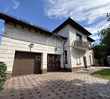 Casa cu bazin si teren privat de 5 ari, în zonă rezidențială ...