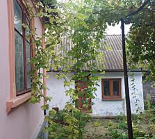 Дом на Кировском. Летн. кухня с сан. узлом, гараж, участок