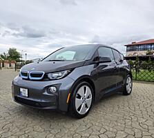 Продам BMW i3...2016 год, 50000 миль!