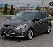 Продам срочно экономный и надёжный автомобиль Plug-in- Hybrid.