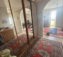 Продается 2 комнатная квартира по ул. Космонавтов