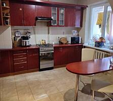 В продаже большая просторная квартира на Таирова по улице Королева. ..