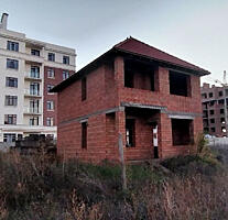 Продам кирпичный дом на 6 сотках земли, ЖМ Парк Совиньон