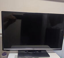 LED телевизор 24" пульт, коробка, документы