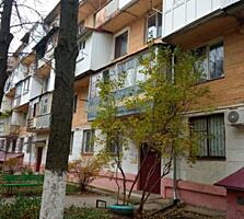 Да, это пятиэтажка, но улучшенной планировки и с большей квадратурой