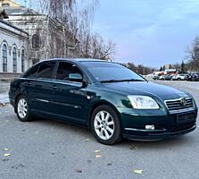 Тойота Авенсис 2004 год