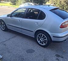 Отличный Автомобиль! Хорошая комплектация! Пишите можно на обмен.