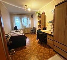 Предлагается к продаже трехкомнатная квартира. Пароходский дом. ...