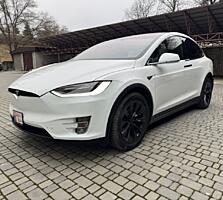 Tesla Model X 90D