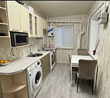 Продается пол дома в центре!