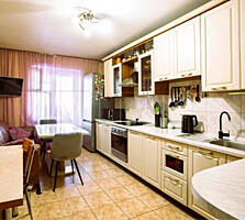 Продаётся трёхкомнатная квартира. Дарницкий район, улица Драгоманова, 