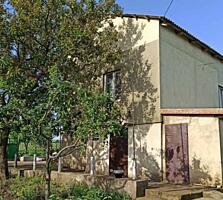 В продаже просторный двухэтажный дом площадью 200 м², расположенный ..