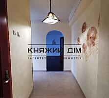 Продается 2-х комнатная квартира с видом на Печерск б-р Леси Украинки 