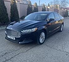 Ford Fusion 2013 год 2.0 гибрид