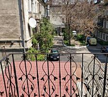 Продаётся выделенная коммуна, общий только коридор. Крепкий дом, ...