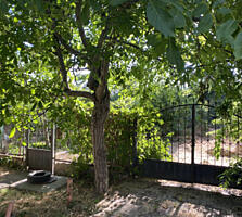 Продам участок возле моря в Киевском районе