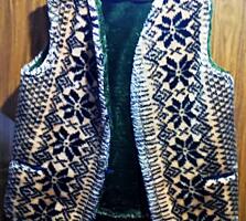 Продам жилетку. Двусторонняя.