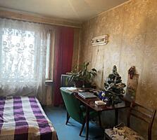 Продам трехкомнатную квартиру на Таирова 63 кв.м.