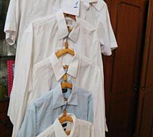 Белые рубашки, как для форменной одежды, костюмы светлые и тёмные бу