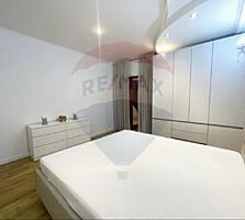 Apartament Centru! 90 m2! 2 + living!