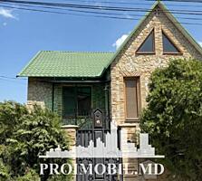 Vă propunem spre vânzare această casă cu 2nivele în Codru, str. ...