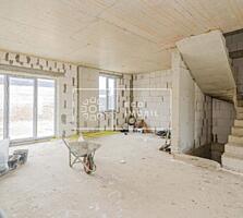 Se vinde Townhouse în comuna Băcioi. Bunul imobil se prezintă în 3 ...