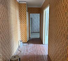 Продается 2-комнатная квартира.