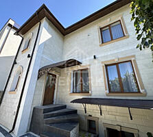 O oportunitate rară – casă spațioasă de 350 mp în sector rezidențial .