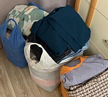 Отдам бесплатно вещи 44-48 р-р женские