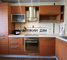 Продаж двокімнатної у центрі, вул. Золотоустівська 4, Шевченківський .