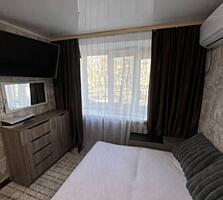 Продается комната с ремонтом рядом с парком Марка Твена и Черемушки. .