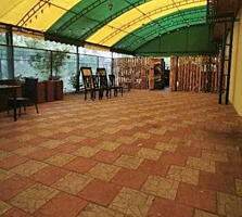 Продам фасадный, угловой участок под бизнес.