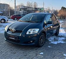 Продам в хорошие руки Toyota Auris 2006 года