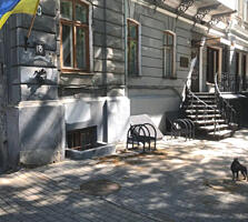 Продам 4-х комнатную переулок Маяковского