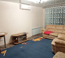 Продаю 2 - комнатную квартиру по ул. Вальченко 59, первый этаж с балко