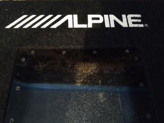 Короба Alpine новые!!! Недорого