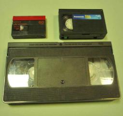 Видеокассеты для видеокамер и видеомагнитофонов.