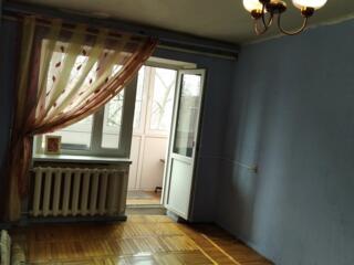 Продам 2-комнатную 4/5, Героев Крут