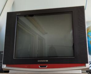Продам телевизор Daewoo и DVD player LG с функцией караоке