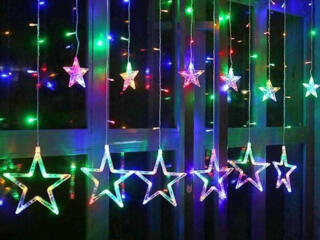 Гиpляндa-штopa cо Звездами