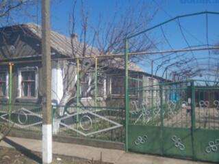 Продается крепкий жилой дом в пгт. Петровка (станция электрички ...