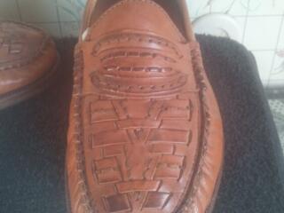 Туфли, мокасины, кроссовки, ботинки