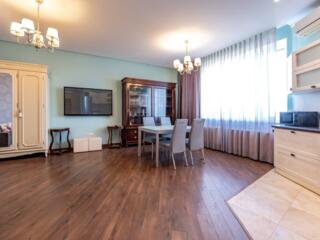 Оренда просторої квартири біля парку Перемоги, 120 квм.