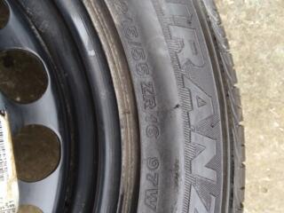 Продам новую покрышку Bridgestone 215/55 R16