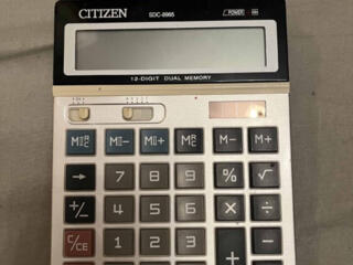 Calculator de birou (калькулятор)