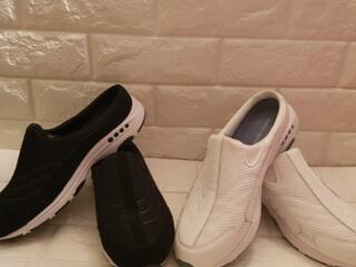 Продам недорого новые брендовые кроссовки размер на 37, 37,5, 38.