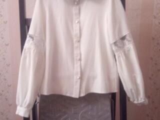 Форма школьная, блузка.