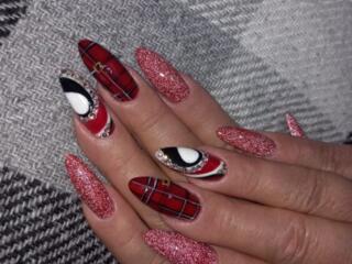 Мастер маникюра. Ищу работу в салоне