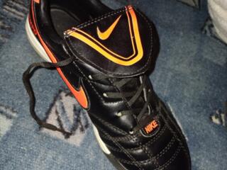 Продам бампы Nike Tiempo